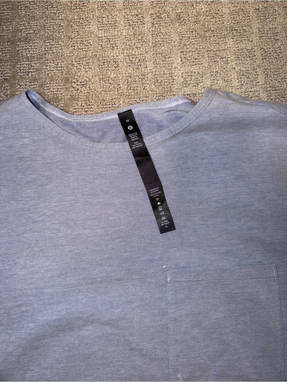 lululemon Men’s Purple/Gray Short Sleeve Pocket Tee - Picture 2 of 3